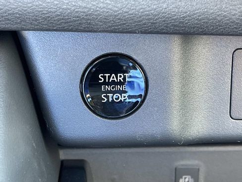 New 2026 Nissan Rogue Platinum w/ Platinum Premium Package AWD/4WD image 32