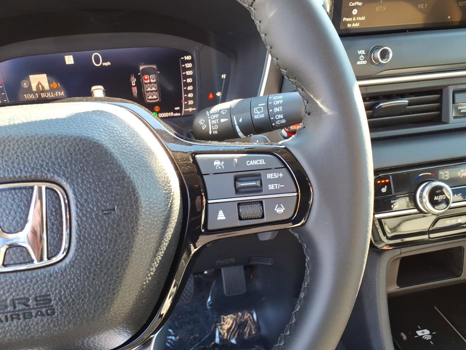 New 2026 Honda Pilot Touring image 10