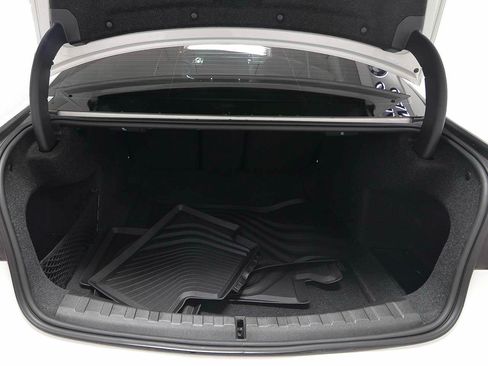 Certified 2025 BMW 330i Sedan w/ Convenience Package RWD image 12