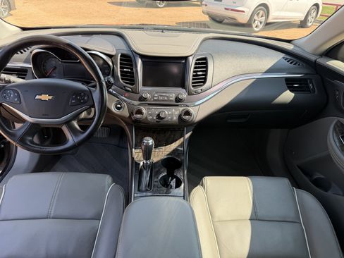 Used 2015 Chevrolet Impala LTZ FWD image 18