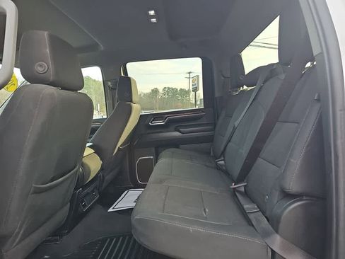 Used 2024 Chevrolet Silverado 2500 LT image 28