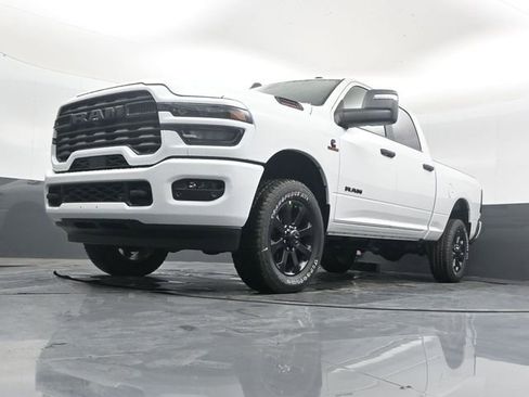 New 2026 RAM 2500 Big Horn AWD/4WD image 41