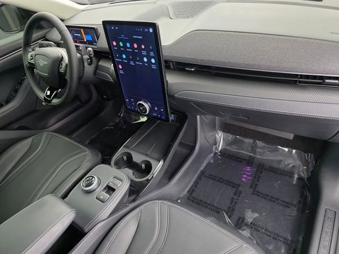 Used 2024 Ford Mustang Mach-E Premium image 31