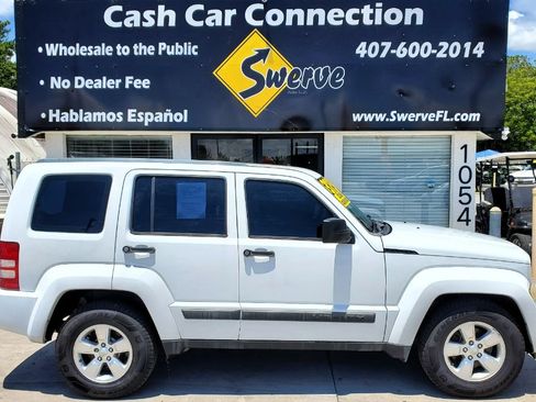 Used 2012 Jeep Liberty Sport RWD image 6