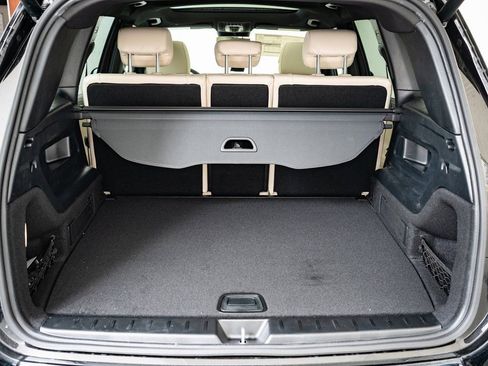 Used 2025 Mercedes-Benz GLB 250 4MATIC image 19