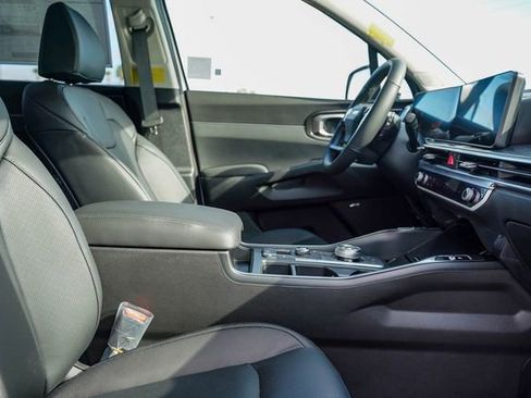 New 2026 Kia Sorento EX w/ EX Premium Package FWD image 32