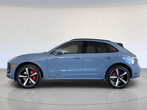 Certified 2022 Porsche Macan GTS AWD/4WD image 2