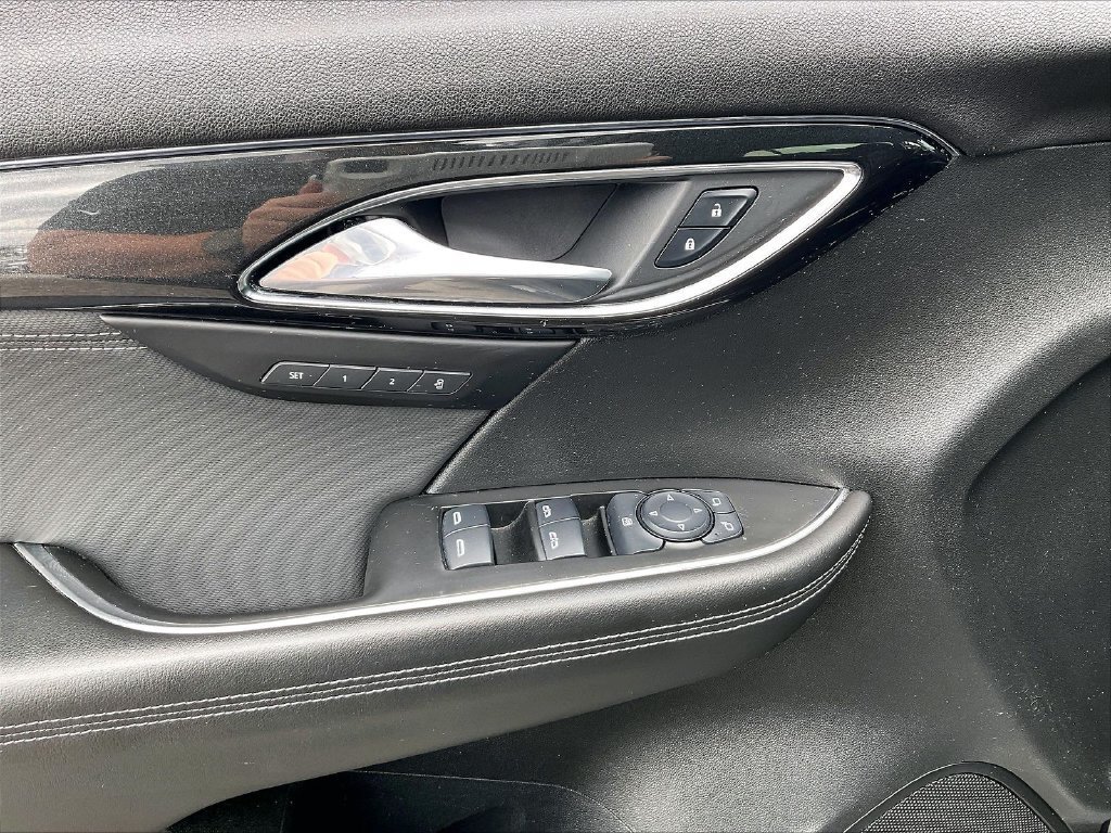 Used 2024 Buick Envision Preferred AWD/4WD image 37