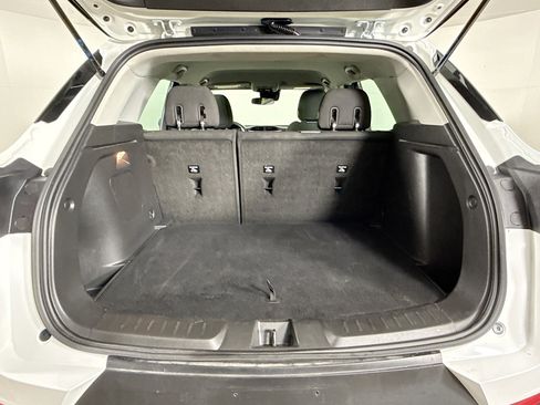 Used 2023 Chevrolet TrailBlazer LS FWD image 31