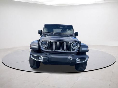 Certified 2025 Jeep Wrangler Sahara image 2