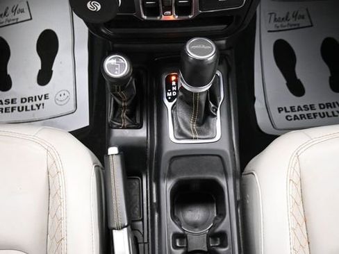 Used 2021 Jeep Gladiator Overland AWD/4WD image 20