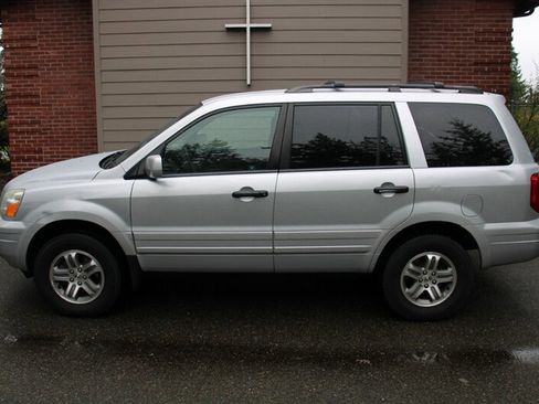 Used 2004 Honda Pilot EX image 12