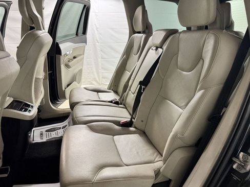 Used 2016 Volvo XC90 T6 Momentum AWD/4WD image 8