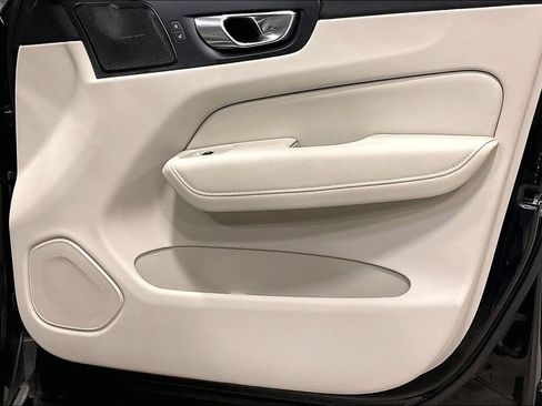 Used 2024 Volvo XC60 T8 Plus w/ Protection Package Premier AWD/4WD image 28