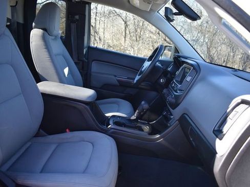 Used 2020 Chevrolet Colorado W/T w/ WT Convenience Package image 13