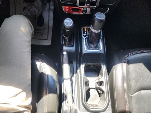 Used 2022 Jeep Wrangler Unlimited Rubicon w/ Xtreme Recon 35" Tire Package image 20