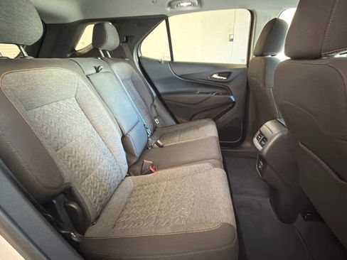 Used 2022 Chevrolet Equinox LT image 30