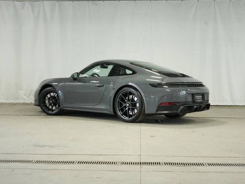 Used 2025 Porsche 911 Carrera 4 GTS image 3