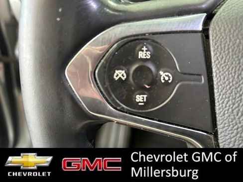 Used 2019 Chevrolet Traverse LT FWD image 23