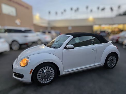 Used 2015 Volkswagen Beetle 1.8T image 3