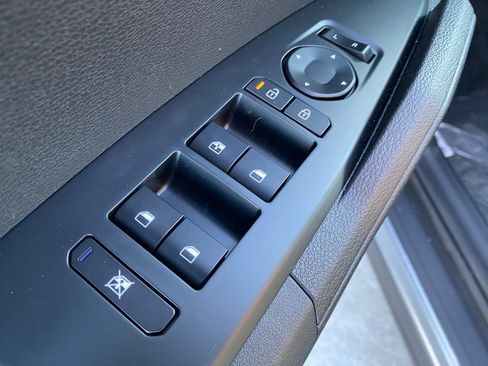 New 2026 Kia Sportage LX FWD image 10