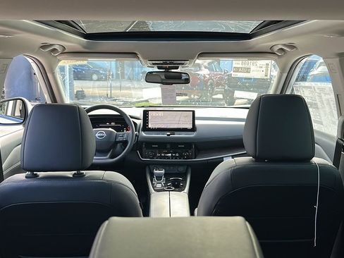 New 2026 Nissan Rogue Platinum w/ Platinum Premium Package image 34