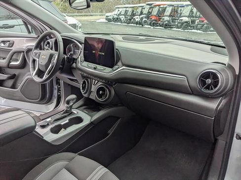 Used 2024 Chevrolet Blazer LT w/ Convenience Package image 17