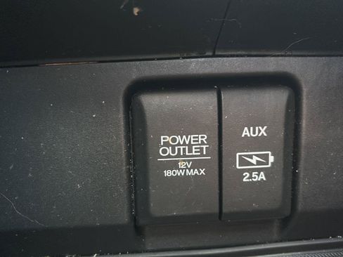 Used 2021 Honda Pilot Black Edition image 16