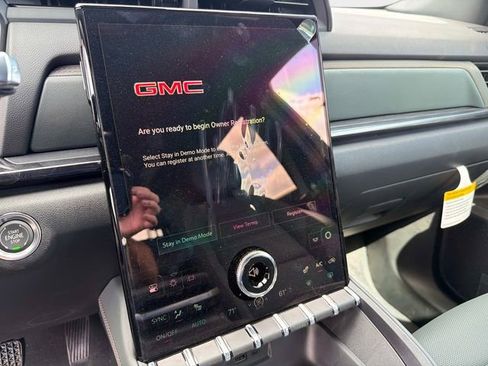 New 2026 GMC Terrain AT4 AWD/4WD image 21