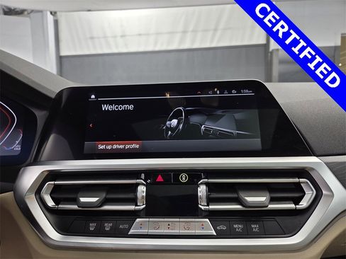 Used 2022 BMW 330i Sedan w/ Driving Assistance Package image 29