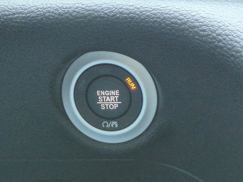 New 2026 Chrysler Pacifica Limited w/ S Appearance Package image 30