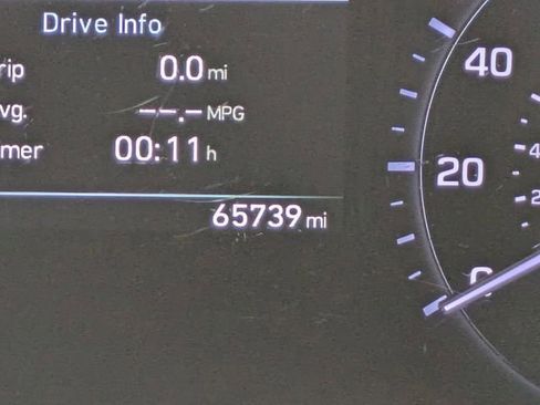 Used 2018 Genesis G80 3.8 image 29