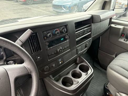 Used 2024 GMC Savana 2500 w/ Driver Convenience Package image 35