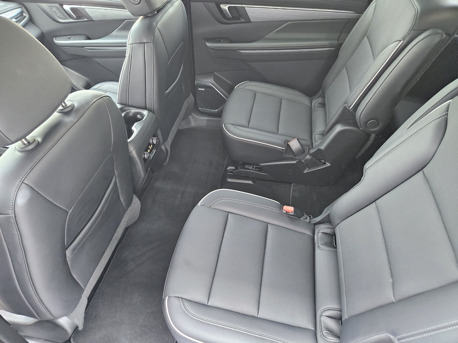 Certified 2026 Buick Enclave Preferred FWD image 35