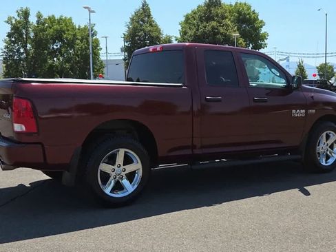 Used 2018 RAM 1500 Express w/ Express Value Package AWD/4WD image 8