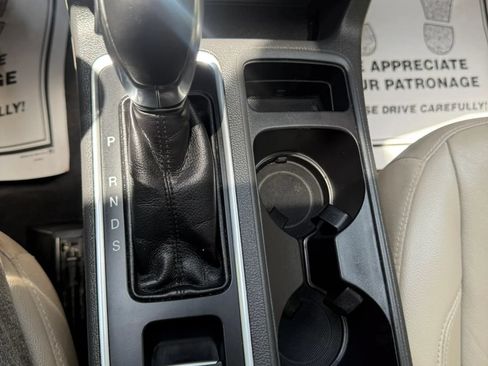 Used 2018 Ford Escape Titanium w/ Ford Safe & Smart Package FWD image 16