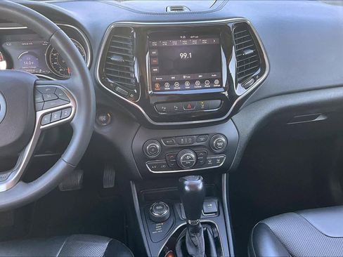 Used 2022 Jeep Cherokee Limited image 8