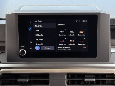 Used 2024 Toyota Tacoma TRD Off-Road image 15