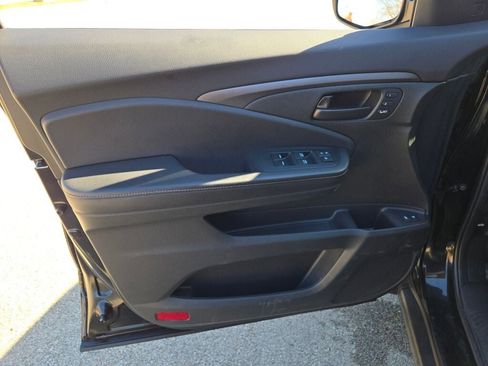 Used 2022 Honda Passport TrailSport image 25