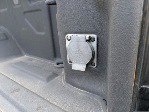 Used 2024 Chevrolet Silverado 2500 High Country w/ High Country Premium Package image 41