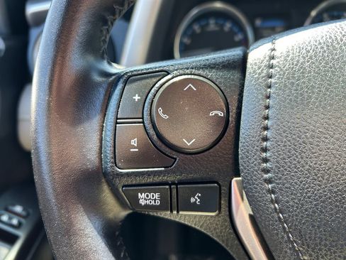 Used 2016 Toyota RAV4 XLE AWD/4WD image 19