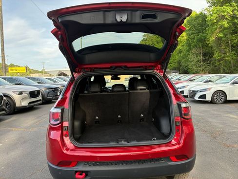Used 2025 Jeep Compass Trailhawk AWD/4WD image 31