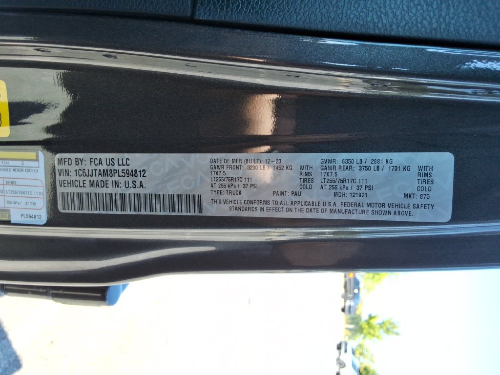 Used 2023 Jeep Gladiator Sport AWD/4WD image 36