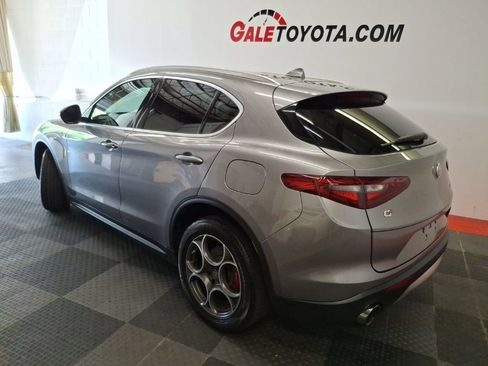 Used 2018 Alfa Romeo Stelvio Ti AWD/4WD image 10