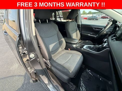 Used 2020 Toyota RAV4 XLE AWD/4WD image 20