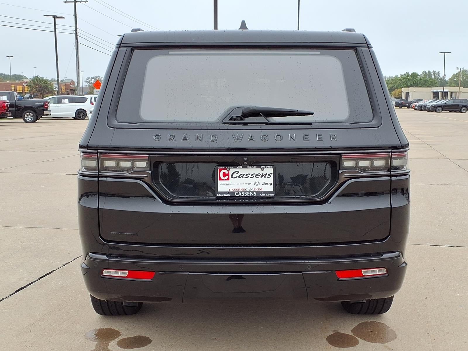 Used 2023 Jeep Grand Wagoneer Series II w/ Quick Order Packagew 28T AWD/4WD image 38