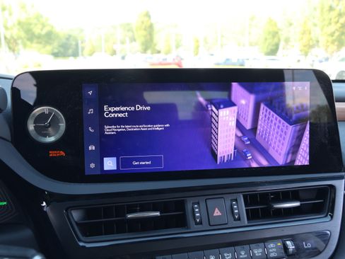 Certified 2025 Lexus ES 350 Ultra Luxury w/ Accessory Package (Z1) FWD image 24