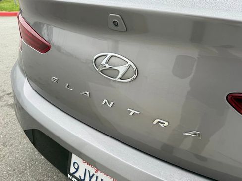 Used 2020 Hyundai Elantra SEL FWD image 10