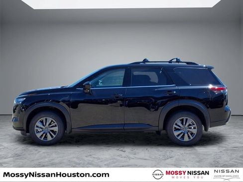 New 2026 Nissan Pathfinder SV FWD image 5