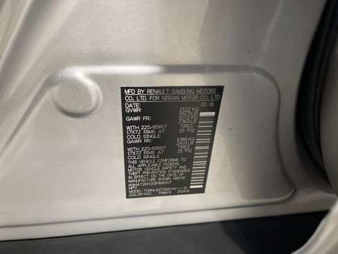 Used 2016 Nissan Rogue SV image 26